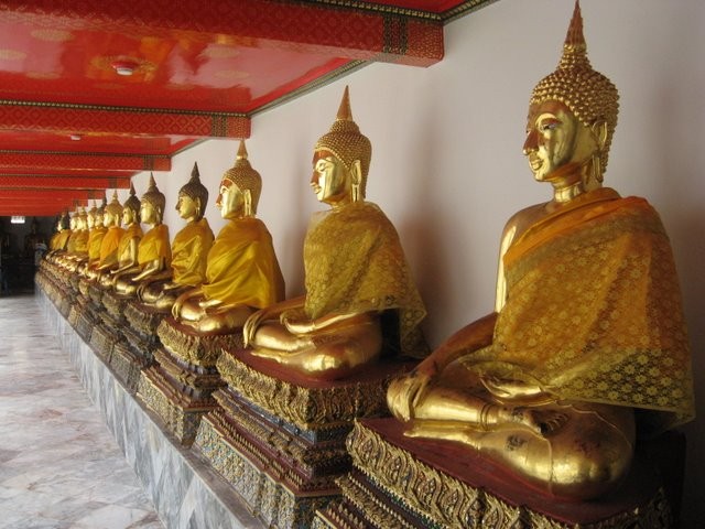 מקדש בתאילנד - נסיעת לימודים עם אימאן הראל